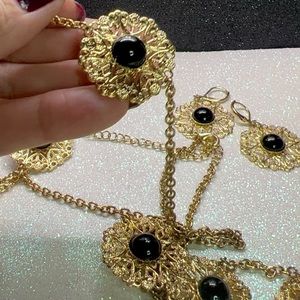 Gold Station Rope Necklace w/Cabochon Set Onyx Filagree Medallions w/Earrings